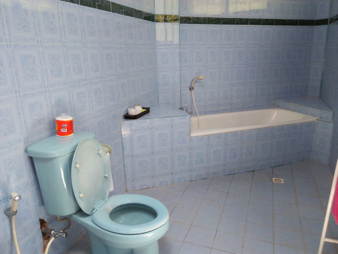 Bathroom 3, Puri Eling Blimbingsari, Jembrana