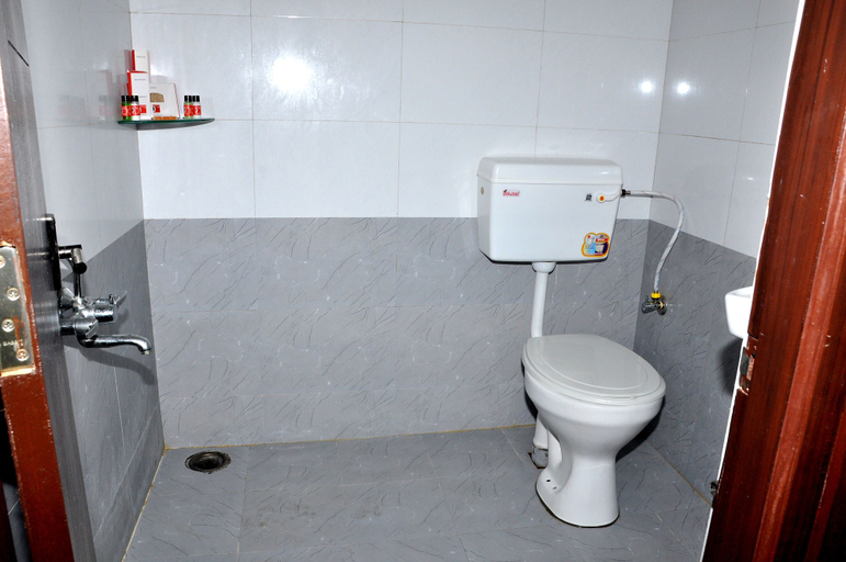 Bathroom 5, Cosmopolitan Cultural Centre, Kurnool