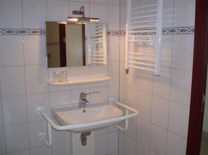 Bathroom 5, Hotel Den Helder, Den Helder
