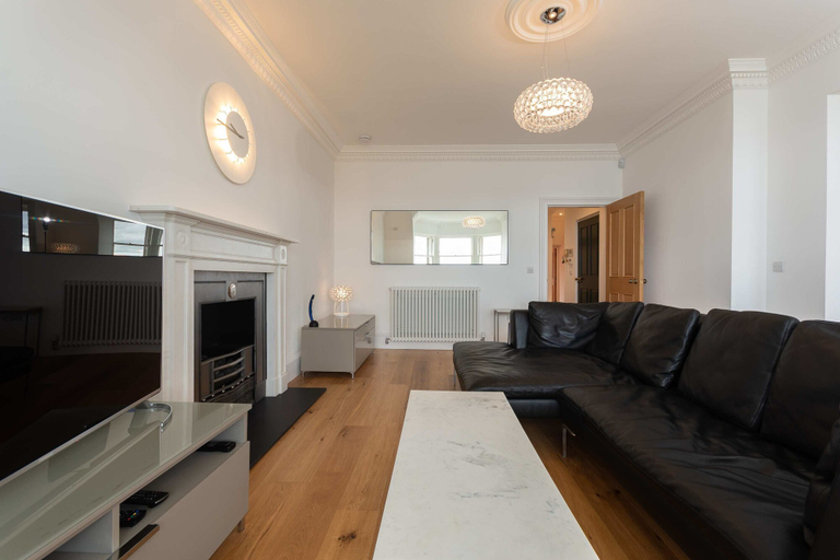 Others 5, Luxury Penthouse on The Scores, Fife