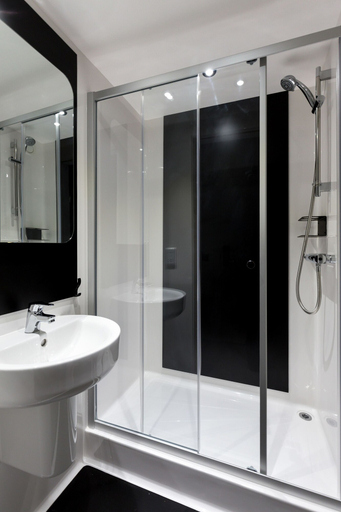 Bathroom 2, Kip Hotel, London