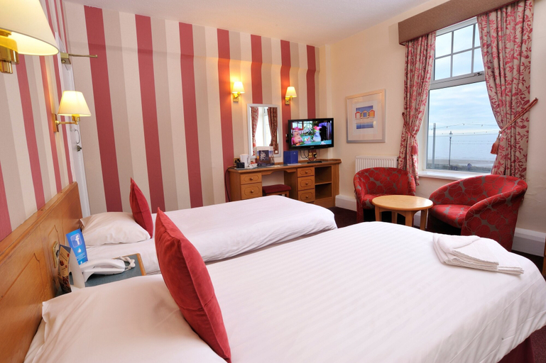 Bedroom 3, Cliffs Hotel - Blackpool, Blackpool