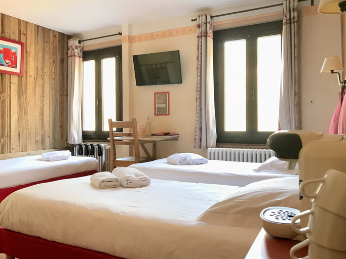 Bedroom 3, Hotel Restaurant Le Saint Antoine, Haute-Savoie