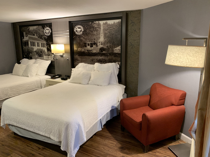 Bedroom 3, Super 8 by Wyndham Sturbridge, Worcester