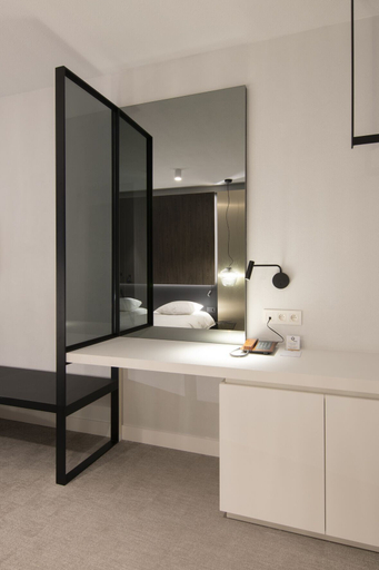 Bedroom 4, Hotel Pax, West-Vlaanderen