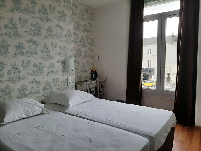 Bedroom 3, Hotel Le Royalty, Maine-et-Loire