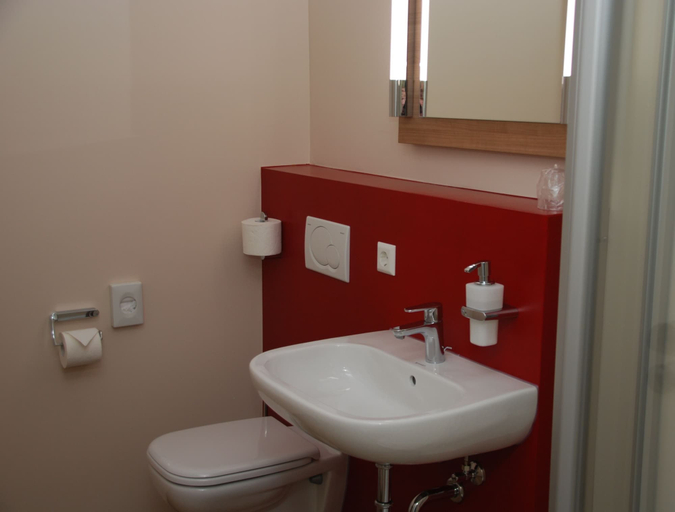 Bathroom 4, Tagungshaus Regina Pacis, Ravensburg