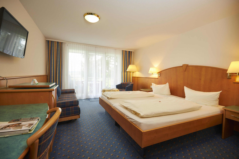 Bedroom 3, Flair Hotel Landgasthof Roger, Heilbronn