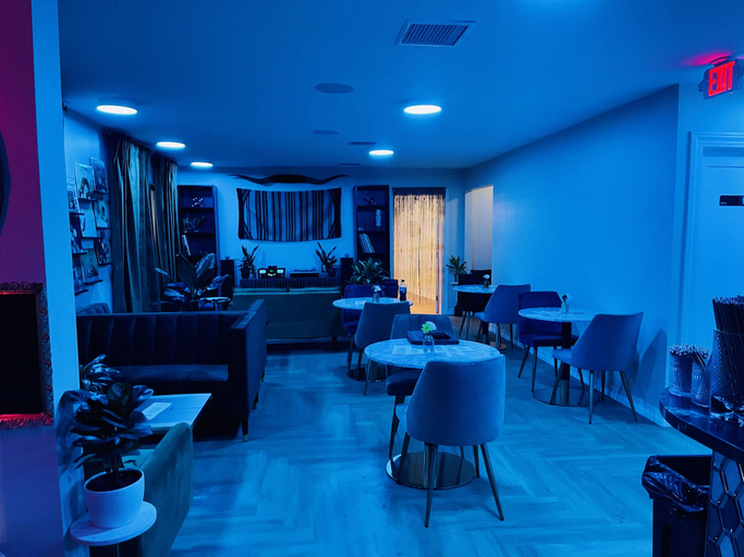 Food & Drinks 5, Hotel Zazz, Bernalillo