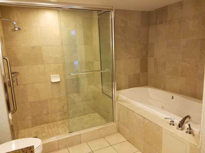 Bathroom 5, Doubletree Resort by Hilton Hollywood Beach, Broward