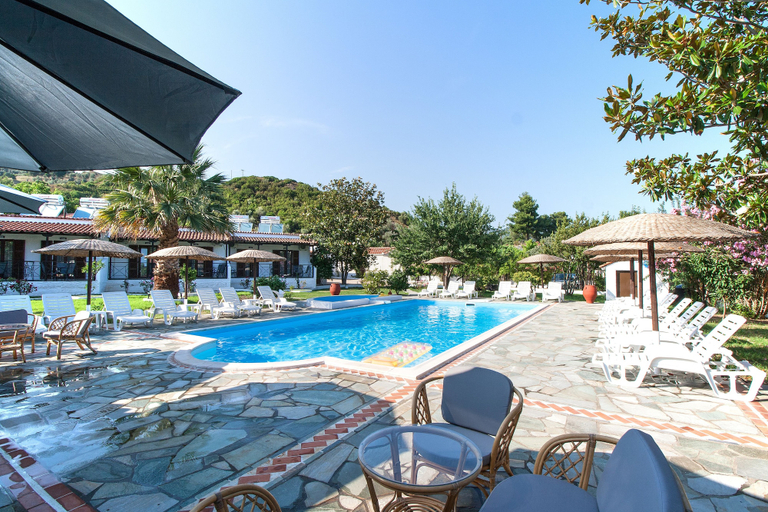 Sport & Beauty 1, Pension Strawberry, Thessaly