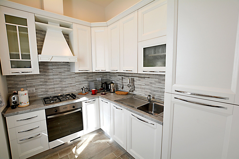 Private kitchen 4, Colonna Apartment with Terrace, Florence