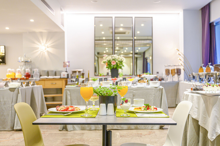 Food & Drinks 5, Polis Grand Hotel, Attica