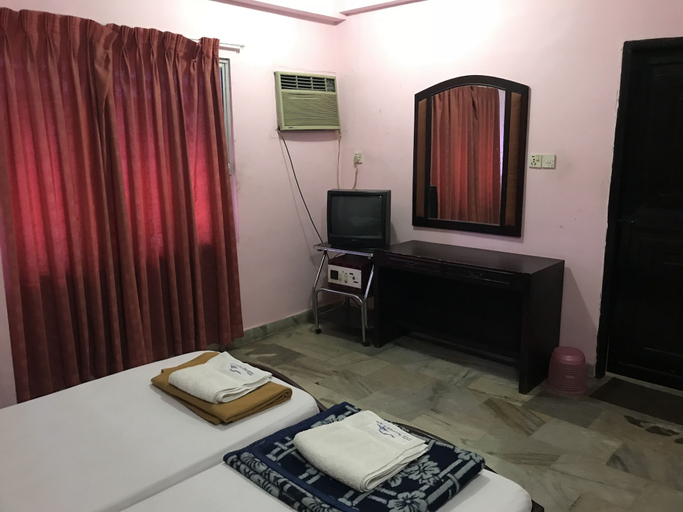 Others 4, Indraprastham Tourist Home, Kottayam