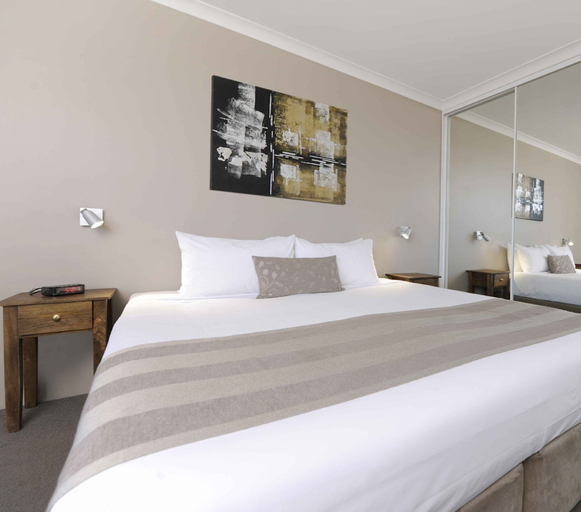 Bedroom 2, Lodestar Waterside Apartments, Perth