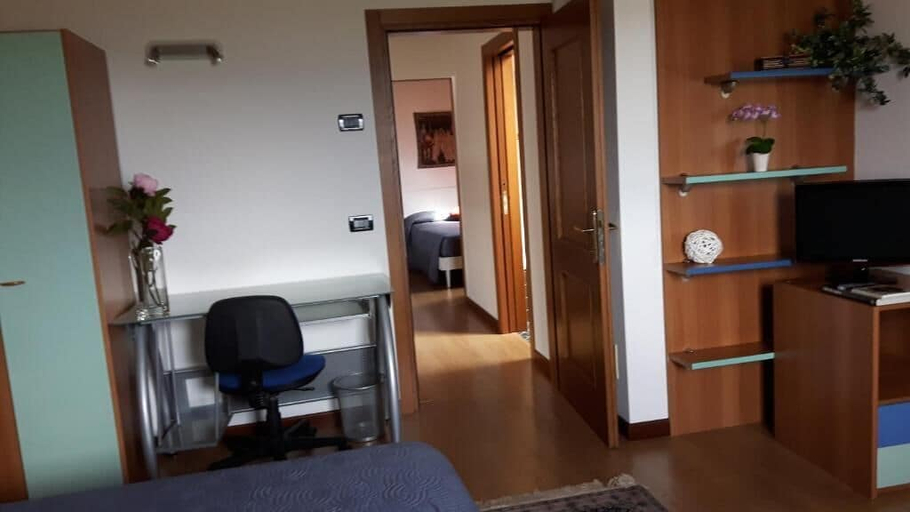 Bedroom 3, Green Rose bed and breakfast, Belluno