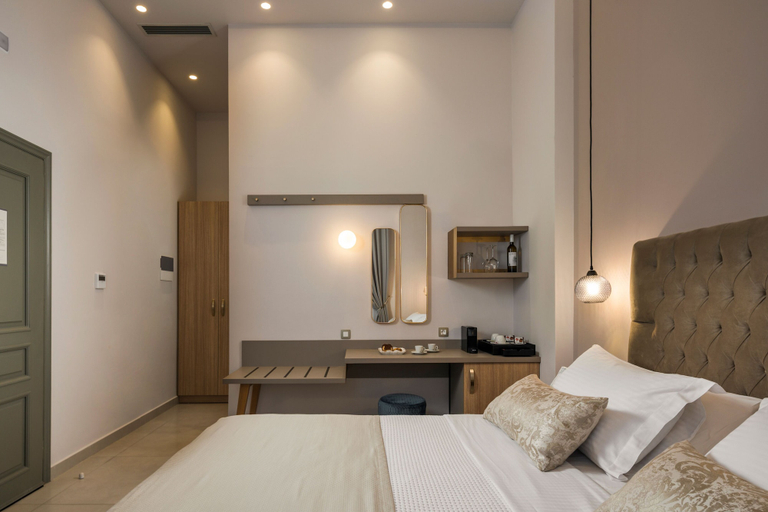 Bedroom 5, Plaza 1866 Superior City Rooms, Crete