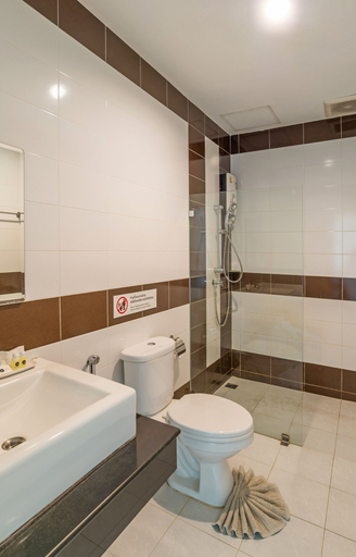 Bathroom 4, Alisa Krabi Hotel, Mueang Krabi