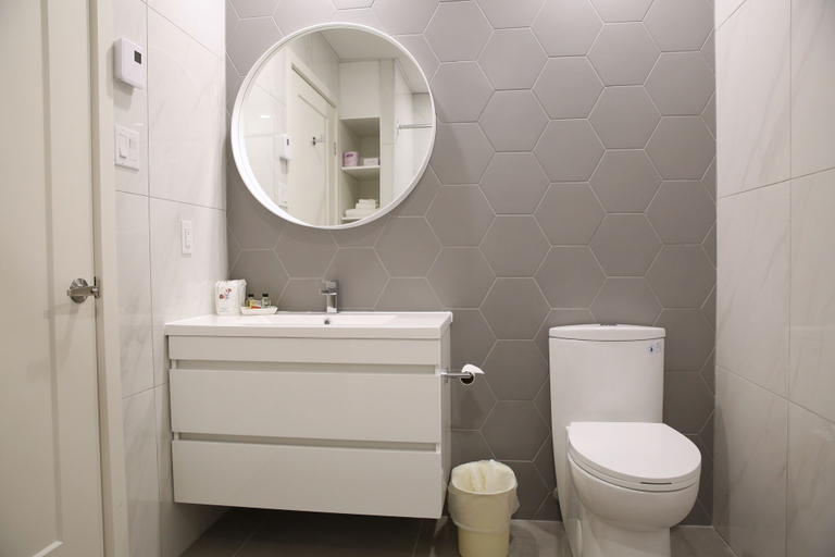 Bathroom 4, Auberge Du Grand Lac, Memphrémagog