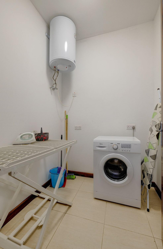 Bathroom 4, Modern 3BR Apartment in the Centre of Sliema