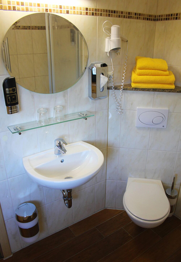 Bathroom 5, Haus am See, Barnim