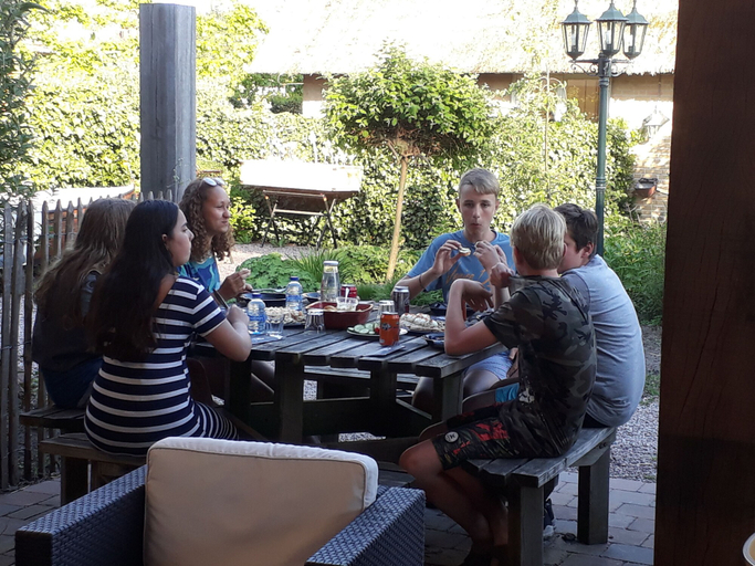 Food & Drinks 4, De Mariahoeve, Boarnsterhim