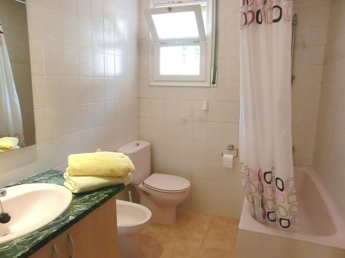 Bathroom 3, Villa Senals, Girona