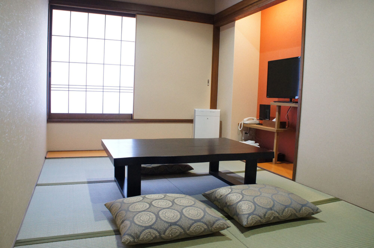 Bedroom 3, Kobe PortTower Hotel, Kobe