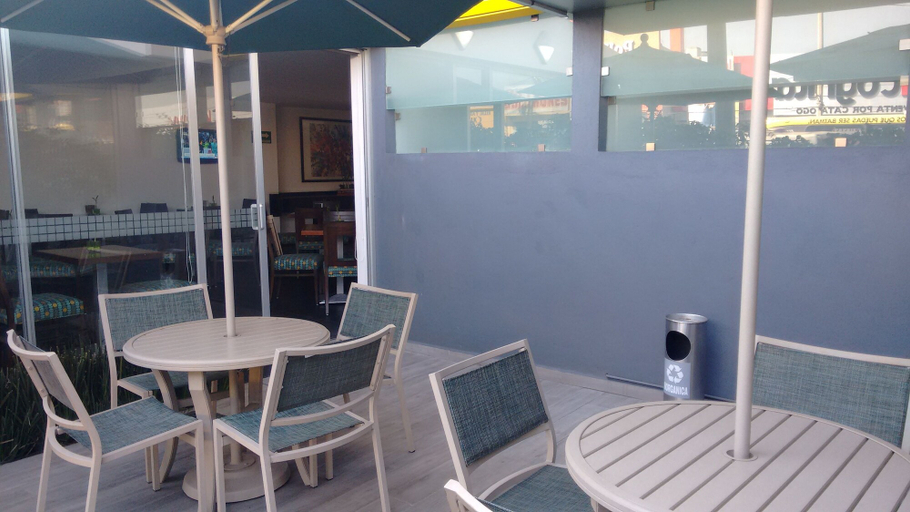 Food & Drinks 5, Hotel Atenas Plaza, Mexico City