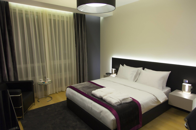 Bedroom 4, The Leos Residence, Beşiktaş