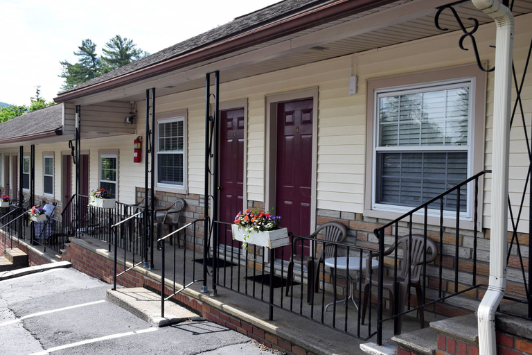 Exterior & Views 2, Nordick's Inn, Warren