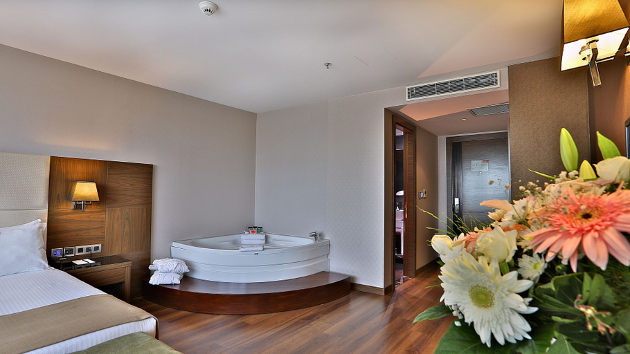 Bathroom 5, Park Inn by Radisson Istanbul Asia Kavacik, Beykoz