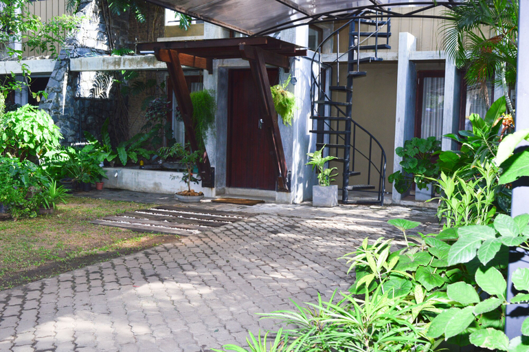 Exterior & Views 2, Villa Tulip Garden, N. Palatha East