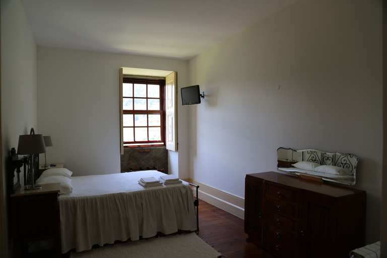 Bedroom 3, Casa do Monte, Baião