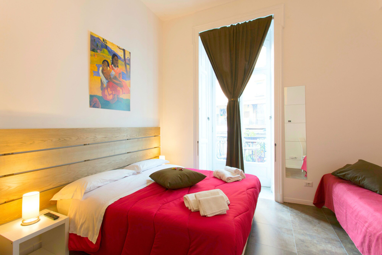 Bedroom 4, A ddurmì, Napoli