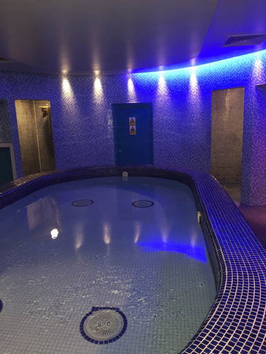 Sport & Beauty, Large Apartment GLA Airport, Renfrewshire
