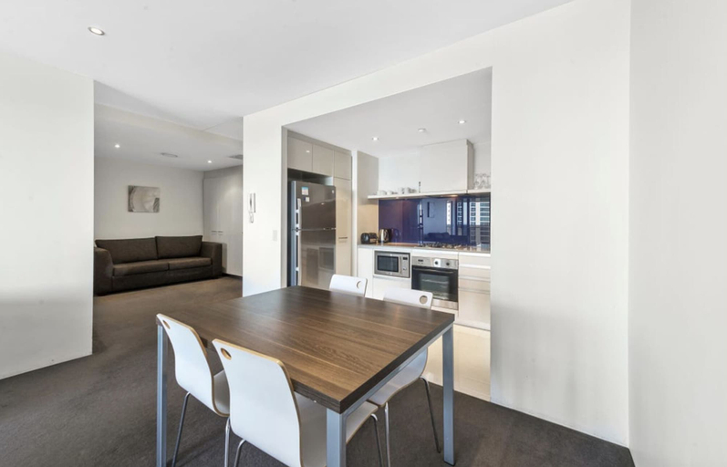 Others 5, Circle on Cavill - Coastal Letting, Gold Coast
