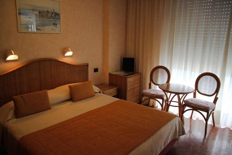 Bedroom 14