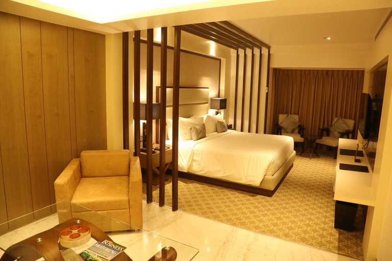 Bedroom 2, Radisson Lucknow City Center, Lucknow