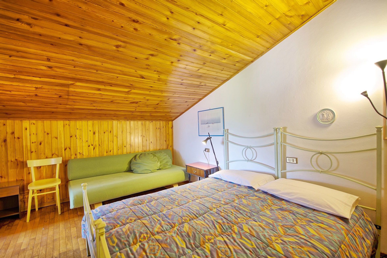 Bedroom 2, Villa Pratovecchio, Arezzo