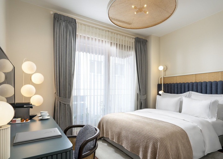 Bedroom 3, Ecole St Pierre Hotel, Beyoğlu
