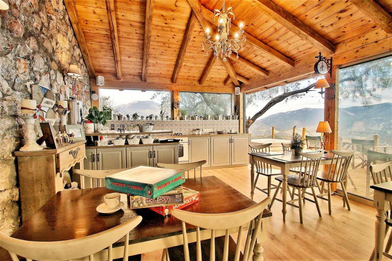 Food & Drinks 5, Almond House Suites Arachova - Adults Only, Central Greece