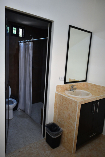 Bathroom 5, Casa Janaab Palenque, Palenque