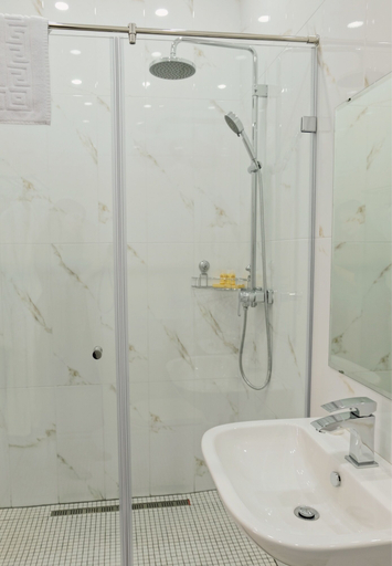 Bathroom 3, Dona Hotel, Groznyy