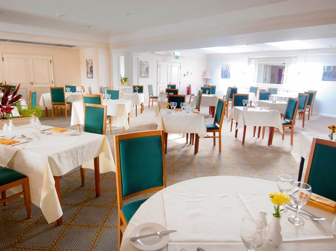 Food & Drinks 5, Penmere Manor Hotel, Cornwall