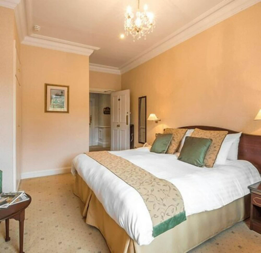 Bedroom 2, Hotel Miramar, Bournemouth