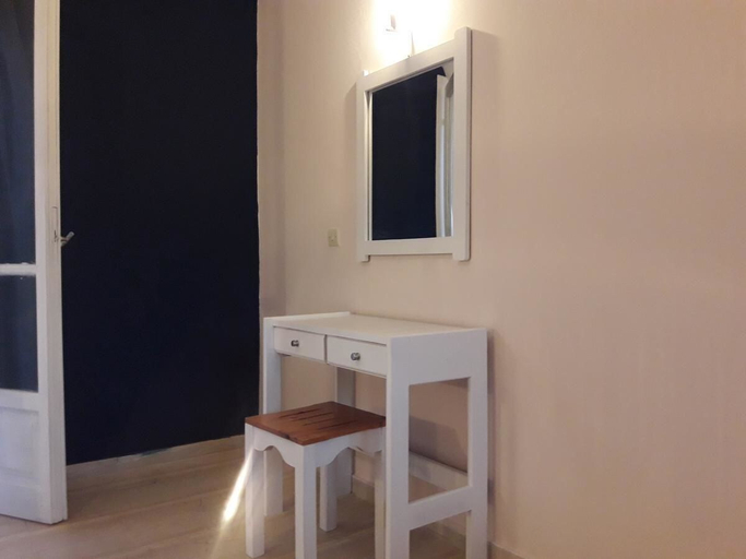 Others 5, Katerina's Garden, Ionian Islands
