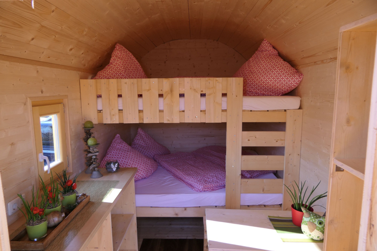 Bedroom, NATURAMA Beilngries SchäferwagenDorf, Eichstätt