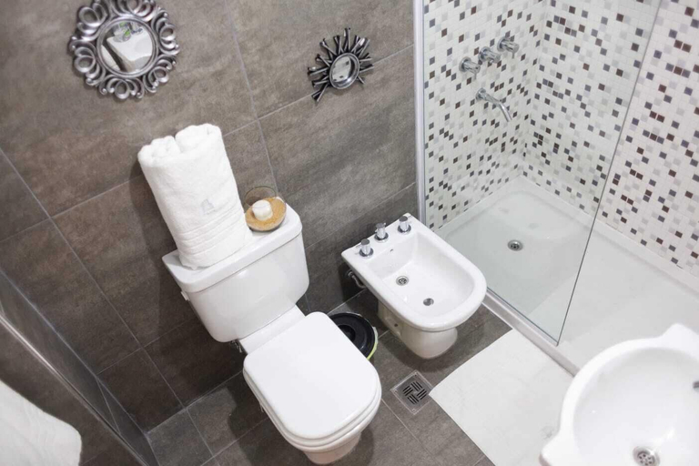 Bathroom, DFC COLIVING, Capital