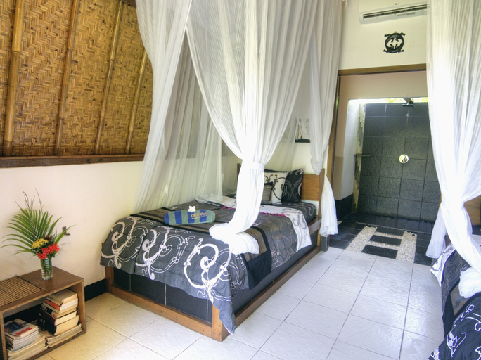 Bedroom 3, Chill Out Bungalows, Lombok